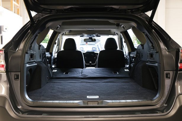 Subaru Outback 2.5i Platinum